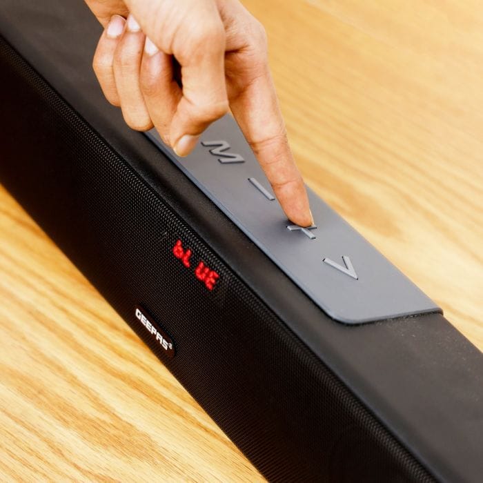 BT Sound Bar/Led Dsply/HDMI/Aux/Usb 1x4